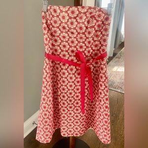 Beautiful flower strapless dress, excellent condition